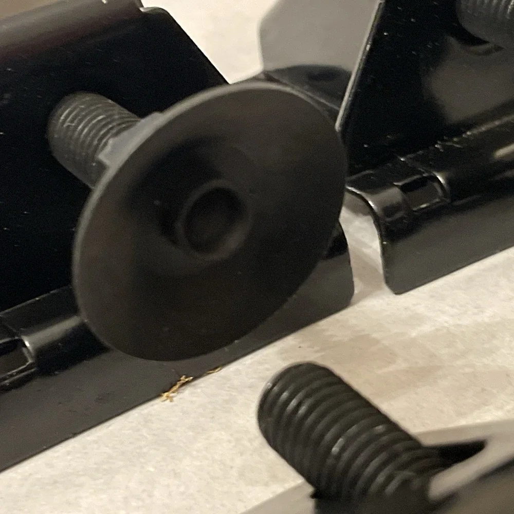 Heavy Duty Furniture Leg Leveler Adjusts Height and Stability | Fifteen Risers‎